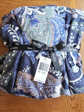 Vera Bradley Plush Throw Blanket - Java Navy Camo